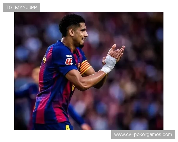 阿劳霍红牌成为比赛转折点，巴萨少打一人陷绝境